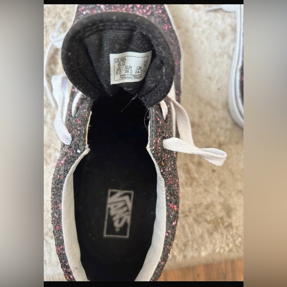 Vans black glitter trainers size 5 women’s girls. New without box. No returns - Picture 4 of 4